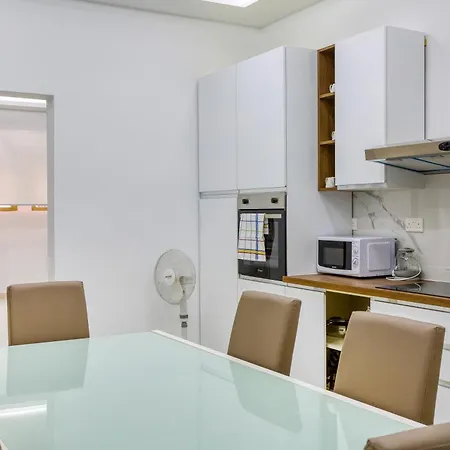 Stunning 2br Maisonette With Terrace In By 360 Estates