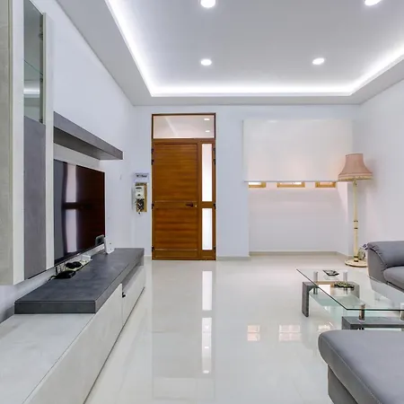 Lejlighed Stunning 2br Maisonette With Terrace In By 360 Estates *