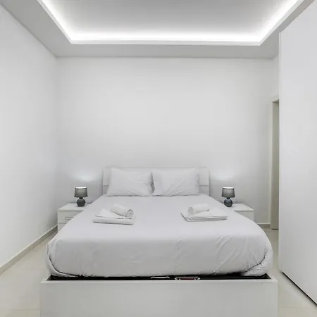 Apartament Stunning 2br Maisonette With Terrace In By 360 Estates *