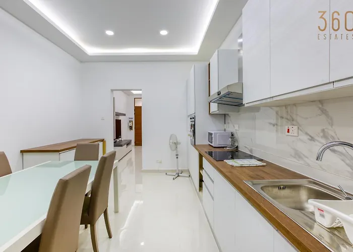 Stunning 2br Maisonette With Terrace In By 360 Estates *