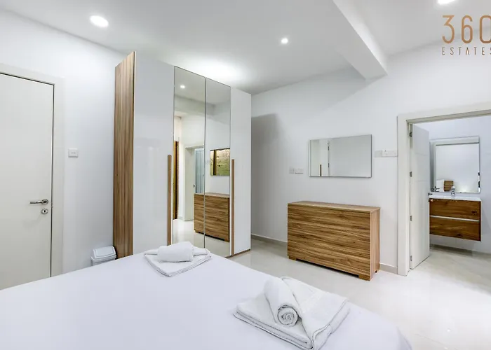 Stunning 2br Maisonette With Terrace In By 360 Estates * Gzira